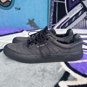 Size 9.5 - Adidas Originals 3MC sneakers in‎ triple black B22713